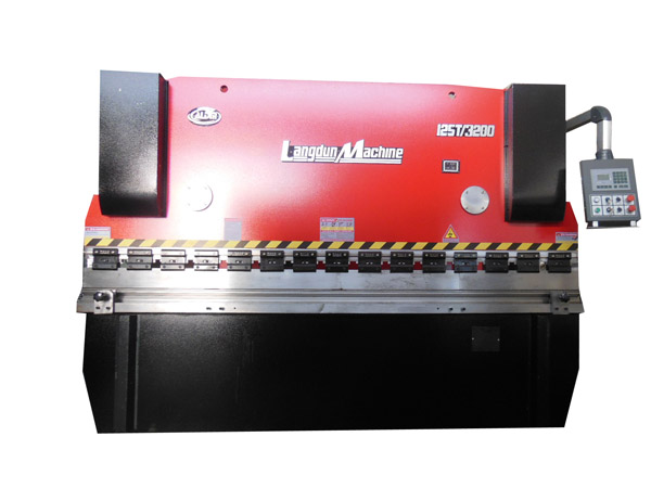數(shù)控液壓板料折彎?rùn)C(jī)WC67K-125T3200